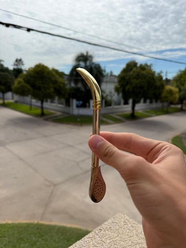 Bombillón Pico de Loro